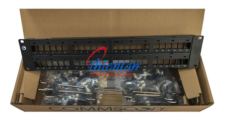 patch panel 24port cat5e comscope