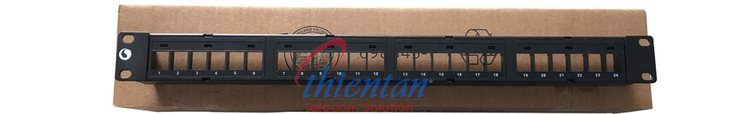 Patch panel COMMSCOPE/AMP 24 port CAT5E Patch panel COMMSCOPE/AMP 24 port CAT5E | PN: 1479154-2